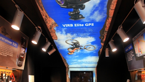 Дизайн печатных материалов для оформления фирменных магазинов Garmin Дизайн печатных материалов для оформления фирменных магазинов Garmin